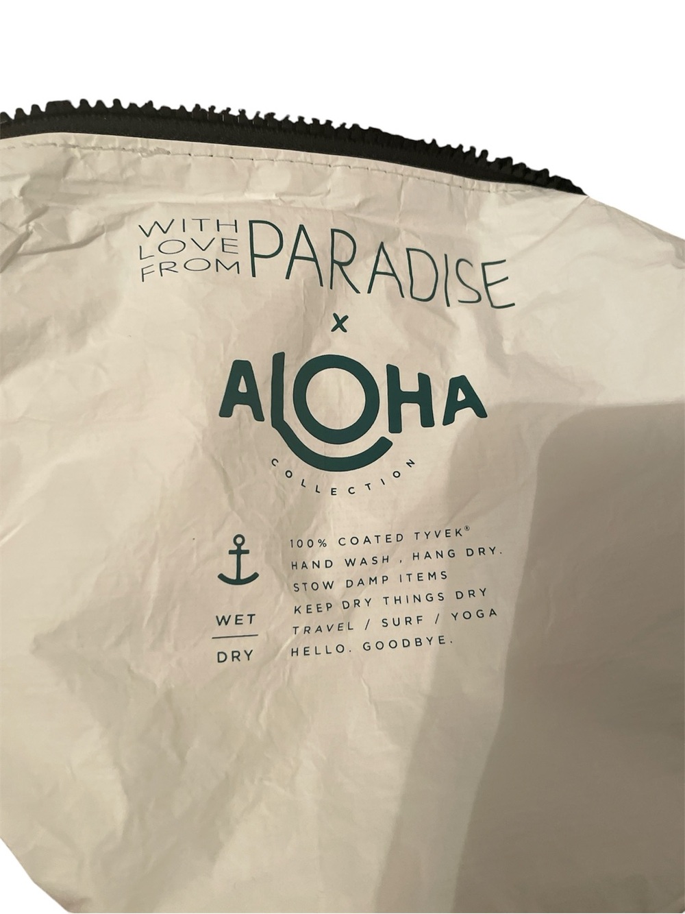 ALOHA Collection  “With Love From Paradise” Splash-Proof Pouch - Picture 3 of 6